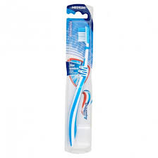 SPAZZOLINO AQUAFRESH FLEX DIN.MEDIO